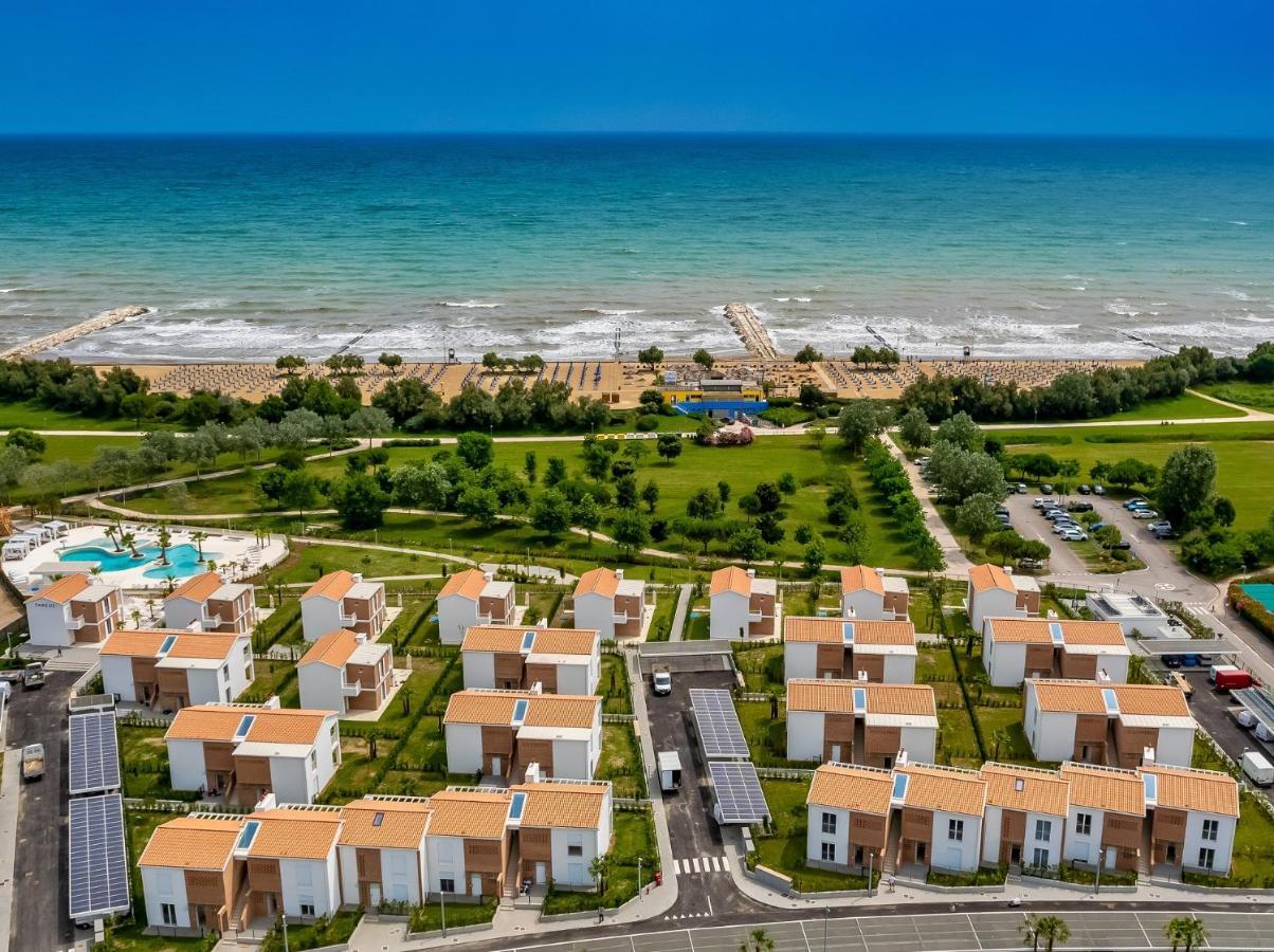 Pareus Beach Resort Caorle Buitenkant foto